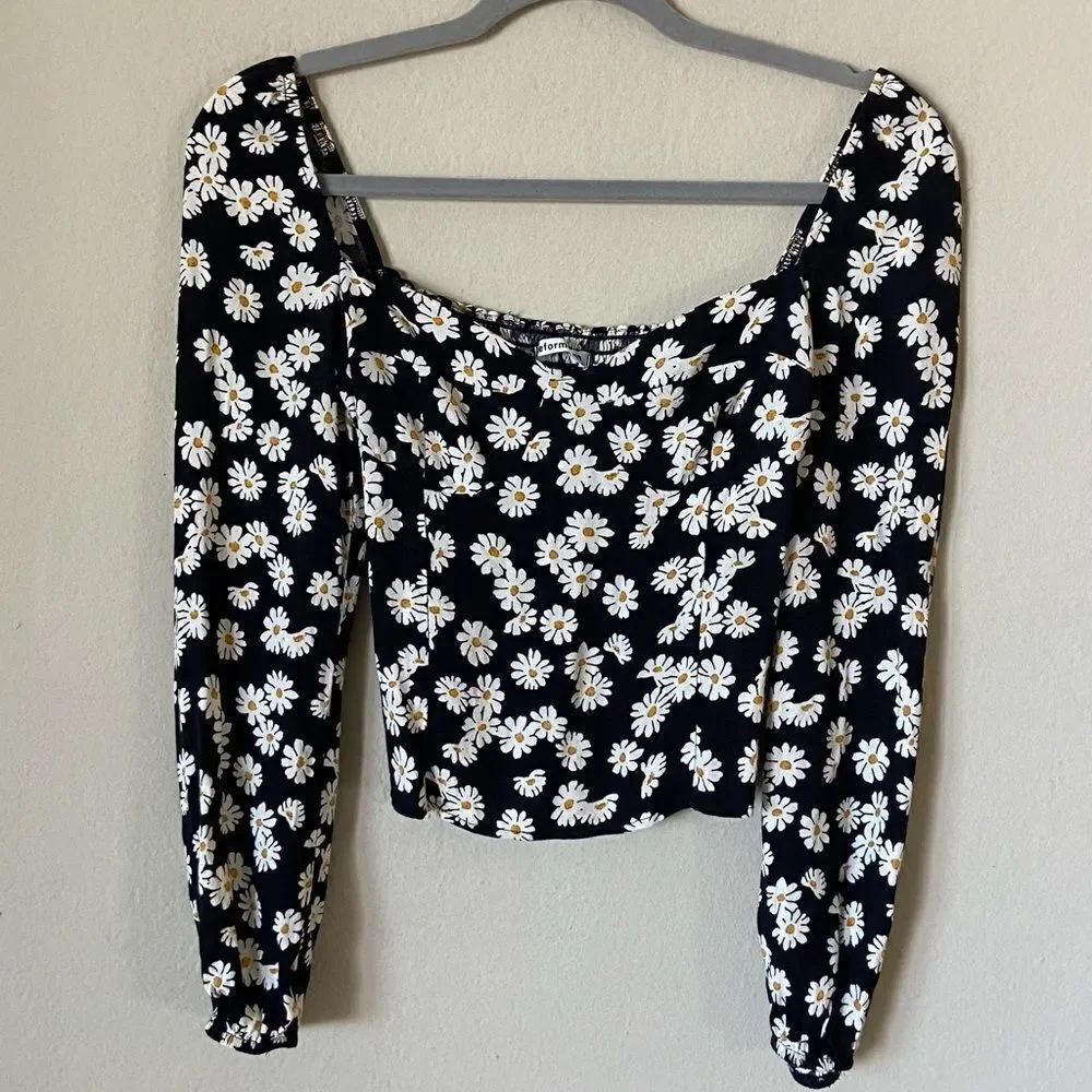 Reformation Reign Black Crop Top Blouse Daisy Floral Size 0